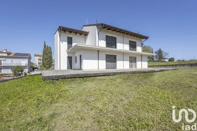 Chiatta / Casa galleggiante in Osimo