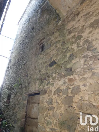 Edificio in Carro