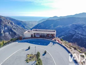 Shop/Premises commercial in Toirano