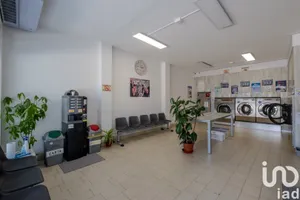 Shop/Premises commercial in Goito