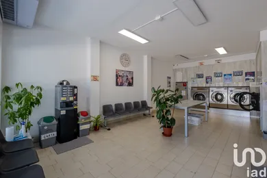 Shop/Premises commercial in Goito