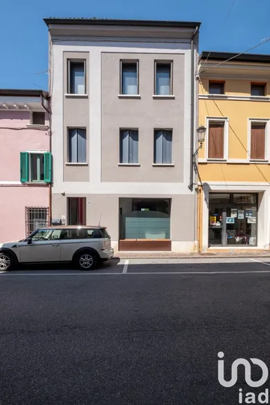 Laboratorio in Castel Goffredo