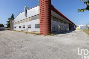 Warehouse in Monte San Vito