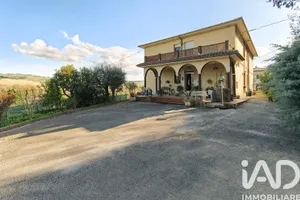 Mansion in Fermo
