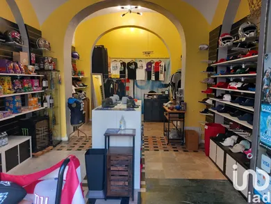 Negozio / locale commerciale in Savona