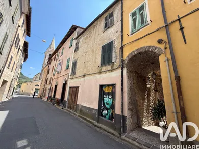 Appartamento in Vessalico
