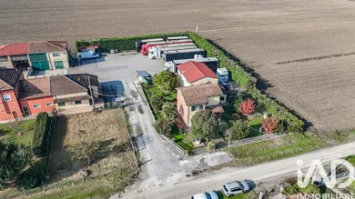 Villa padronale in Jolanda di Savoia