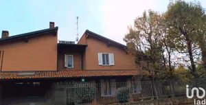 Casa/Villa in San Genesio ed Uniti