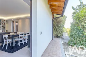 Appartamento 5 locali in Vertemate con Minoprio