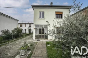 Casa/Villa in Bondeno