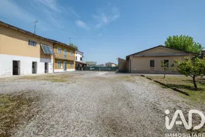 Townhouse in Ceresara