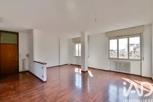 Apartment in Figino Serenza