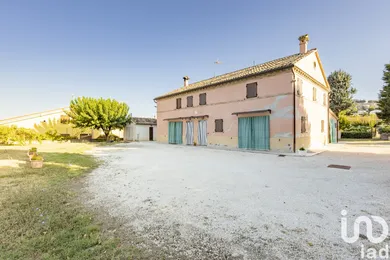Chiatta / Casa galleggiante in Osimo