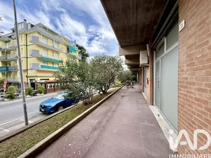 Negozio / locale commerciale in Borghetto Santo Spirito