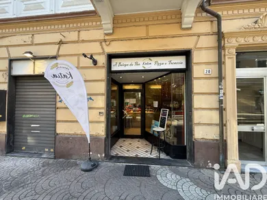Shop/Premises commercial in Albenga