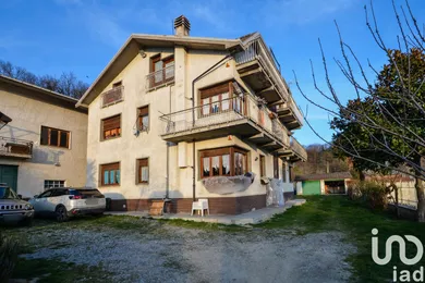 Chiatta / Casa galleggiante in Millesimo