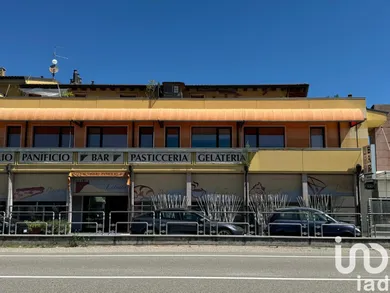 Negozio / locale commerciale in Sant'Ambrogio di Valpolicella
