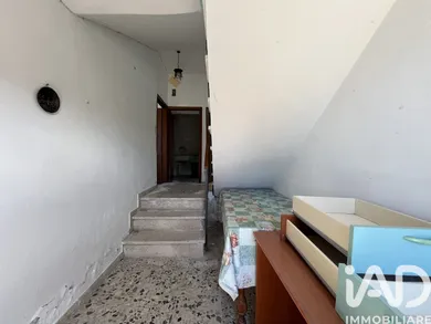 Casa di paese in Longobardi