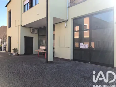 Laboratorio in Mori