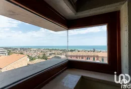 Appartamento 6 locali e più in Giulianova
