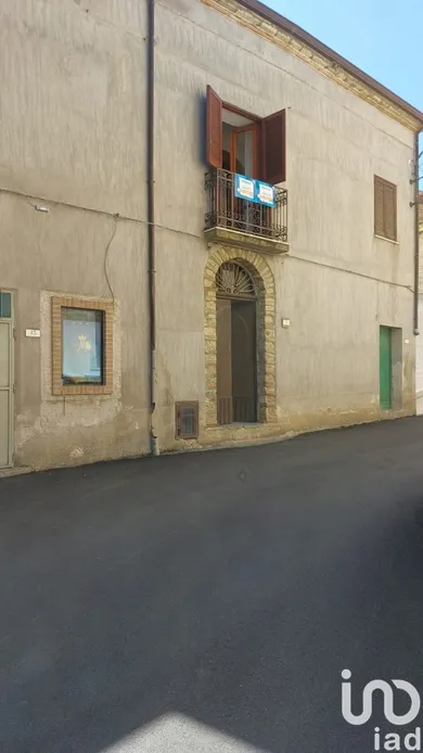 Edificio in Casal Velino