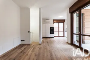 Appartamento 5 locali in Milano