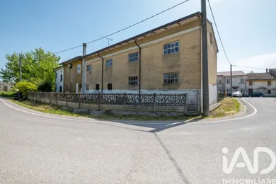 Townhouse in Ceresara