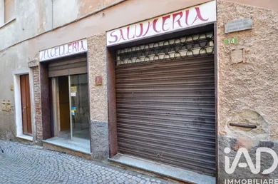 Negozio / locale commerciale in Millesimo
