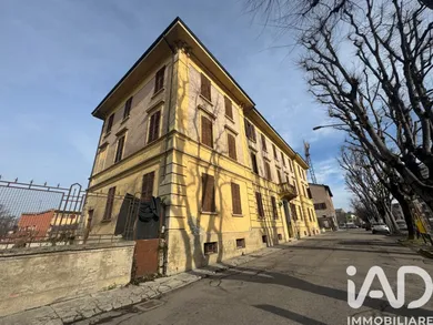 Edificio in Mirandola