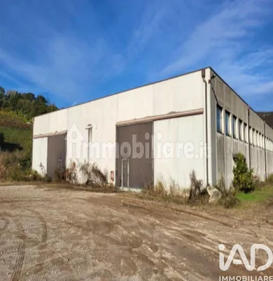Negozio / locale commerciale in Barbarano Vicentino