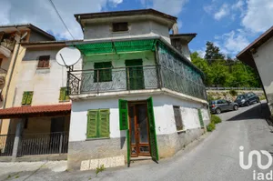 House in Millesimo