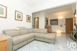 Appartamento 6 locali e più in Genova