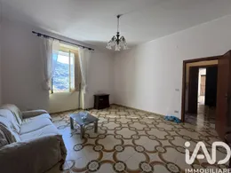 Appartamento 6 locali e più in Longobardi