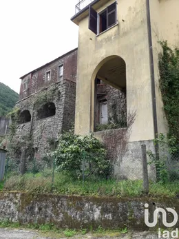 Chiatta / Casa galleggiante in Fivizzano