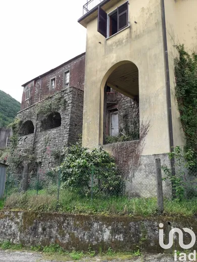 Chiatta / Casa galleggiante in Fivizzano