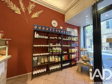 Shop/Premises commercial in Albenga