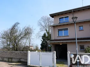 Villetta a schiera in Correggio