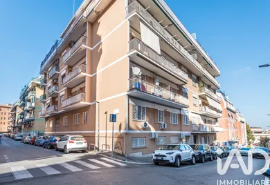 Appartamento 5 locali in Roma