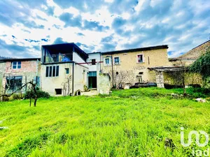 Village house in Prezza