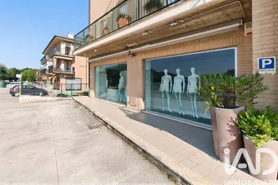 Negozio / locale commerciale in Magliano di Tenna