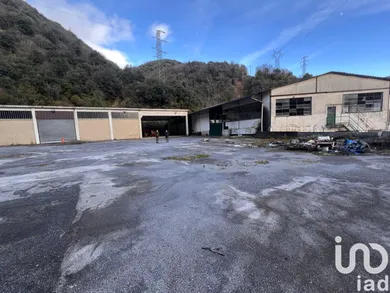 Shop/Premises commercial in Genova