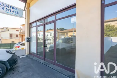 Shop/Premises commercial in Osimo