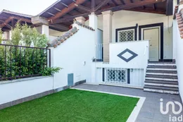 Casa / Villa  indipendente in Roma