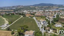 Terreno edificabile in Osimo