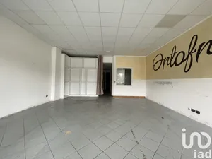 Shop/Premises commercial in Arezzo