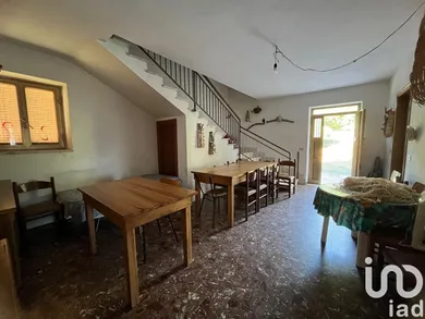 Townhouse in Longobardi