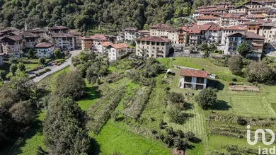 Edificio in Cimego