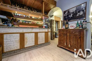 Shop/Premises commercial in Genova