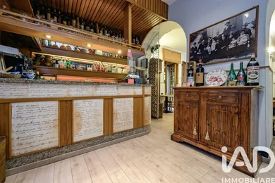 Shop/Premises commercial in Genova