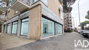 Negozio / locale commerciale in Roma
